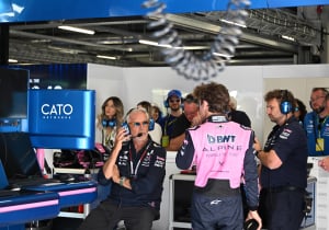 'Briatore wacht op transfernieuws en stelt beslissing rondom Colapinto uit'