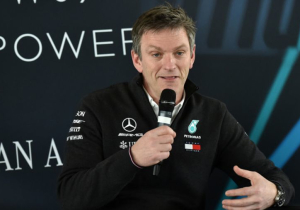 'Renault trekt aan technisch directeur van Mercedes'