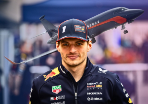 Verstappen kent door oorlog Iran logistiek dilemma: hoe vliegt hij naar Melbourne?