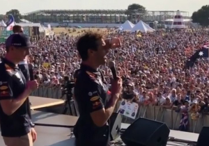VIDEO: Daniel Ricciardo geeft 'concert' voor Brits publiek