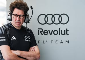 Audi launch investigation after F1 start sees car withdrawn