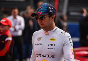 El nuevo RECLAMO de Checo Pérez a Carlos Sainz