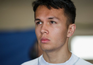 Albon officieel weg bij Formule E-team, op naar Toro Rosso?