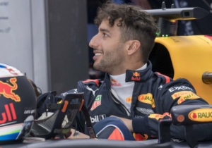 Ricciardo to 'get elbows out' in podium fight