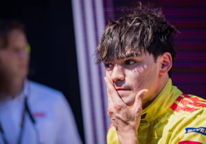 Formule 2-team blundert in vrije training Silverstone, coureur gediskwalificeerd