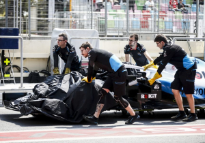 Claire Williams na putdeksel-drama: "Dit is onacceptabel"