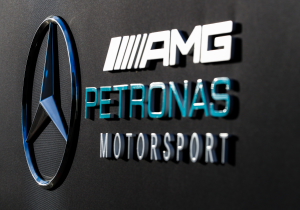 Mercedes sign new KEY F1 contract