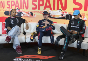 Dit is waarom Verstappen tijdens de Grand Prix van Spanje andere schoenen droeg