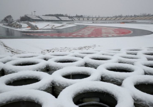 IN BEELD: Circuit Barcelona bedekt onder laag sneeuw