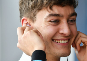 Russell over simracen: "Het is niet erg realistisch, maar alles wat ik op dit moment heb"