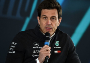 Wolff hekelt uitspraken Ecclestone: 'Een handgranaat, puur voor de media'