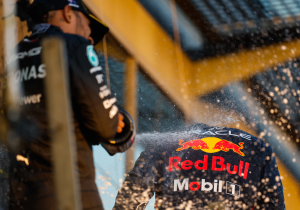 Mercedes sigue sin confiar del ritmo de Lewis Hamilton