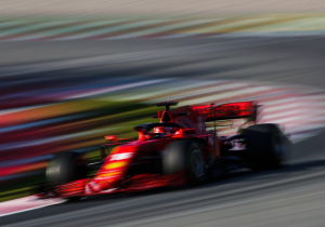 'Eerste Ferrari werkt niet, Australië-upgrades vervroegd'