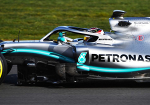 VIDEO: Lewis Hamilton in actie met de Mercedes W10 op Silverstone