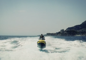 Red Bull Racing neemt Verstappen in de zeik: "Op de golven met onze Hydratatie Manager"