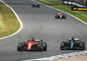 Mercedes en Ferrari zien budgetcap als hindernis tijdens verkleinen gat met Red Bull