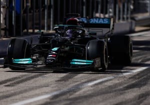 Wolff grijpt mis bij Amerikaanse Grand Prix: "We dachten dat we kans maakten"