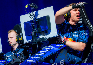 Opmeer pakt met Red Bull Sim Racing vierde constructeurstitel