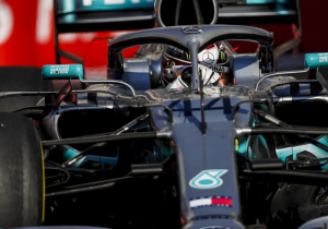 Hamilton finisht als tweede in Baku: "Valtteri heeft verdiend gewonnen"