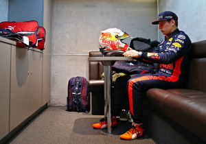 Verstappen completes first laps in the RB16