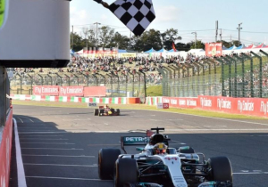 Hamilton: "Jemig, die kerel achter me is zoveel jonger..."