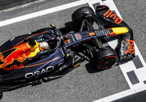 Verstappen furieus op Red Bull: "Krijgen de f**king DRS niet eens aan het werk, ongelofelijk!"