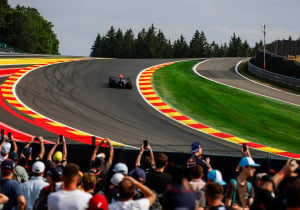 Problemen voor Red Bull: motor Hadjar valt plotseling stil tijdens derde training