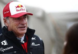 Unicum in de Dakar Rally: vader van Sainz wint derde etappe in elektrische auto