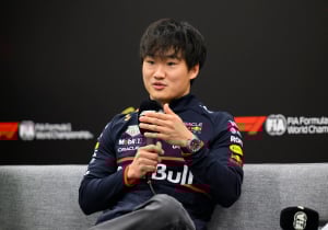 Tsunoda kan nog niet pushen met RB21: "Reageert hij heel anders dan ik gewend ben"