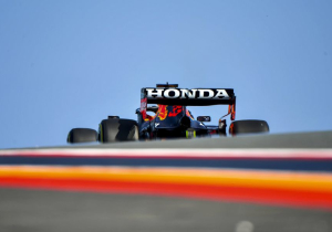 Verstappen weet dat overwinning nog ver weg is: "Dit circuit is zwaar op de banden"