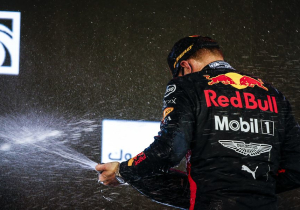 Verstappen over rijden in niemandsland: "Voel me soms wel machteloos"