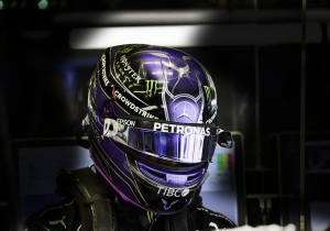 Hamilton krijgt carrière-advies van voormalig teamgenoot: 'Te vroeg om te stoppen'