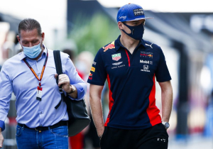 Verstappen blijft uiterst ontspannen: "Mijn vader is nog steeds meer opgewonden"