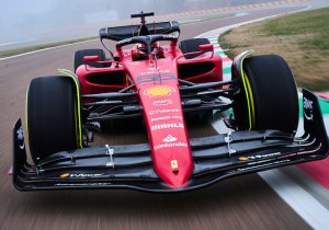 Hill ziet F1-75 van Ferrari een goede indruk maken: ''Fenomenaal''