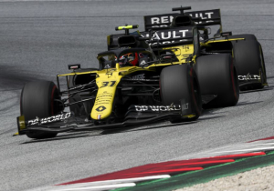 Renault verbreekt avondklok: 'Scheurtje gevonden in chassis Ricciardo'