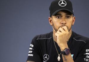 Hamilton: "Ferrari kan niet op hetzelfde niveau blijven als wij"