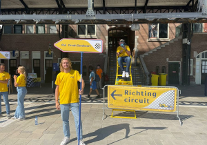 De rol van de NS: hoe gaat het eraan toe op het drukke station in Zandvoort?