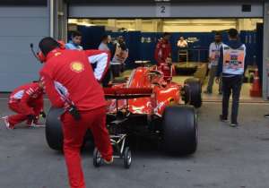 'Ferrari sinds Singapore halve seconde per ronde langzamer'