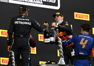 Webber gelooft in kansen Verstappen: "Red Bull nog nooit zo goed voorbereid geweest"