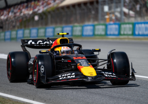 Bottas verrast over RB21: 'Verstappen presteert bijna beter dan de limieten van die auto'