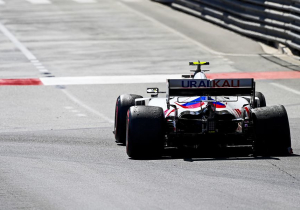 Haas "on the limit" of rear-wing flexing - Steiner