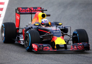 'Red Bull begint met voorsprong op Mercedes'