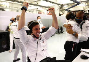 Wolff demands FIA clarity over "Shakespeare novel" messages after Bahrain tempest