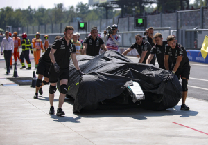 Mercedes bevestigt: Antonelli had nieuwe vloer op W15 zitten met crash