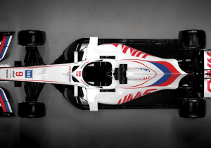 Schumacher reageert voor het eerst op controversiële livery: "Ziet er beestachtig uit"