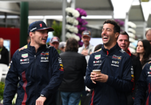 Ricciardo given HILARIOUS tribute by F1 fans at Spanish Grand Prix