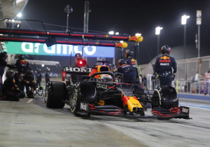 Hamilton: "Verstappen zal die fout niet nog eens maken"