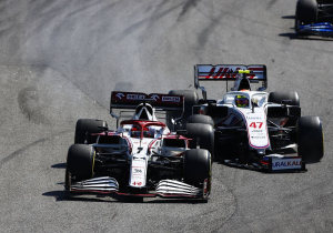 Schumacher 'upset' by Raikkonen clash