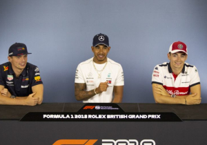 Hamilton 'verwelkomt' strijd met jonge coureurs: "Hoop dat ervaring het verschil maakt"