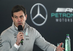 Toto Wolff doet boekje open over komst Alonso naar Mercedes